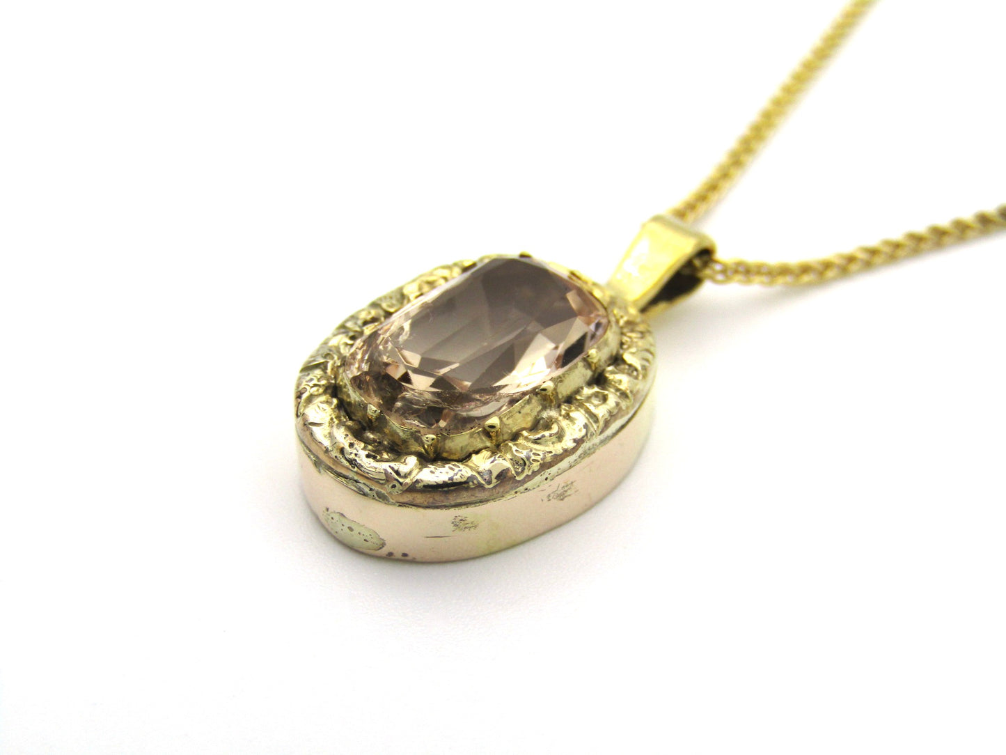 9K gold vintage topaz pendant with Italian chain.