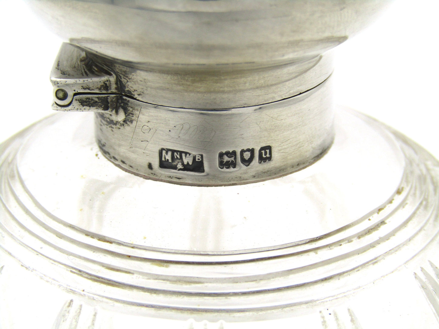Silver-topped scent bottle by Mappin & Webb, London, 1915.