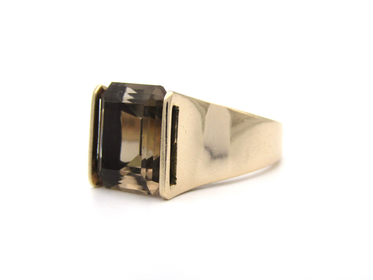 9K gold smoky quartz ring, circa 1970's.