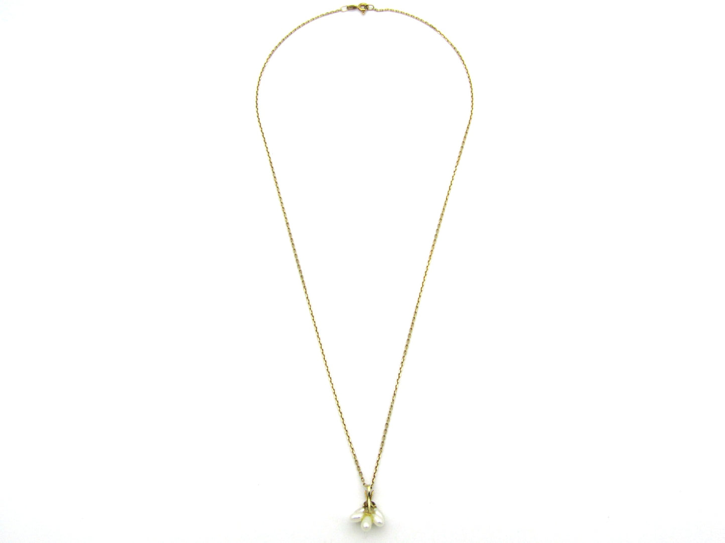 9K gold pearl 'tassel' and diamond pendant.