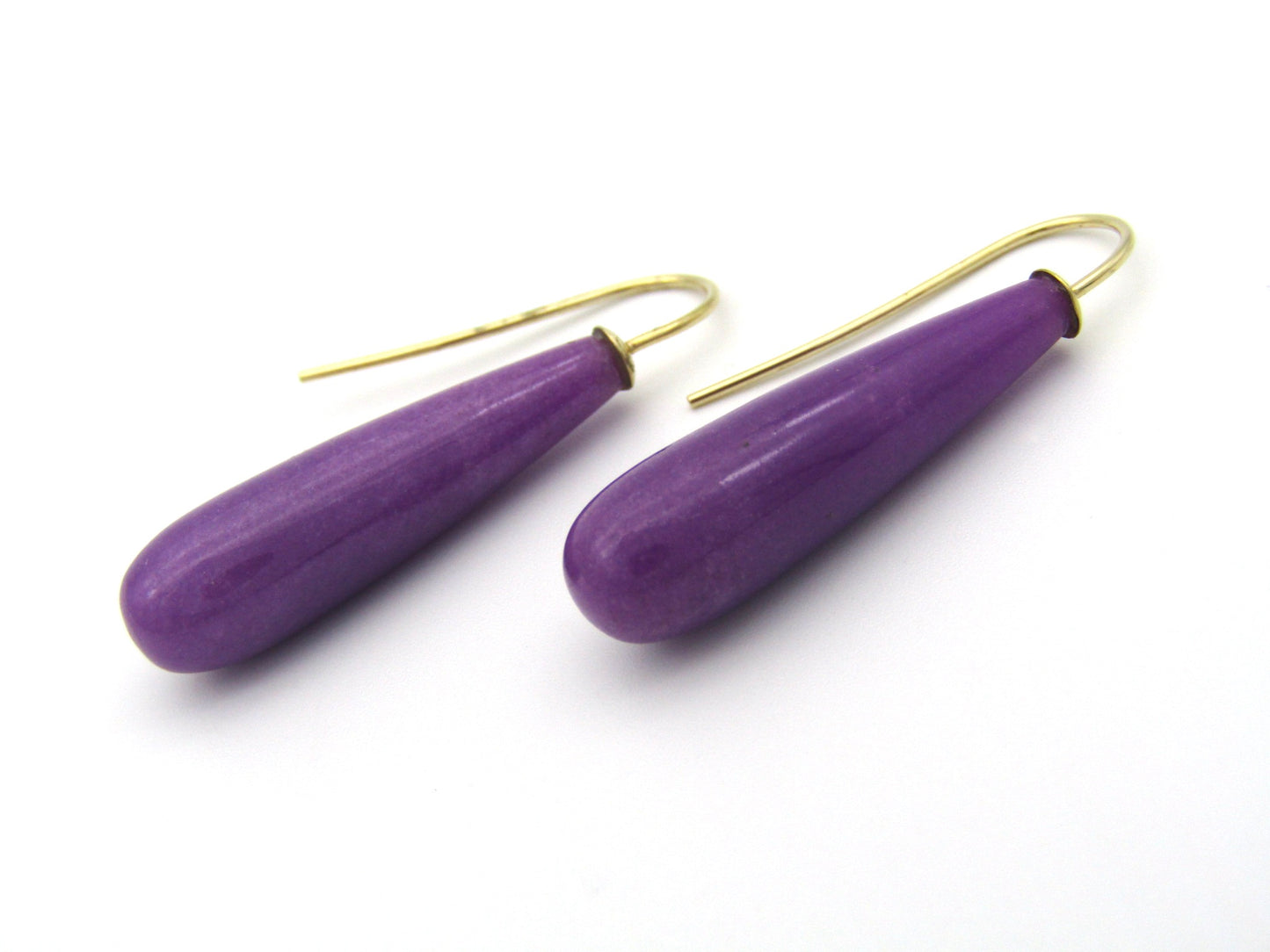 14K gold lavender jade hanging earrings.