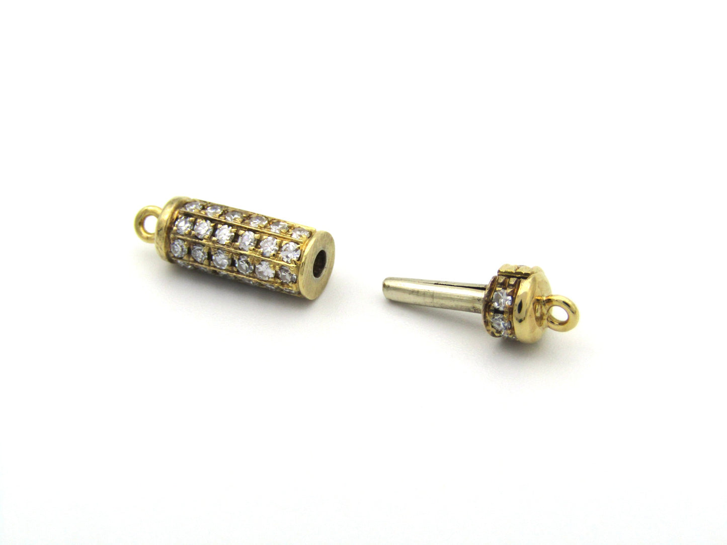 18K gold diamond clasp, circa 1970's.
