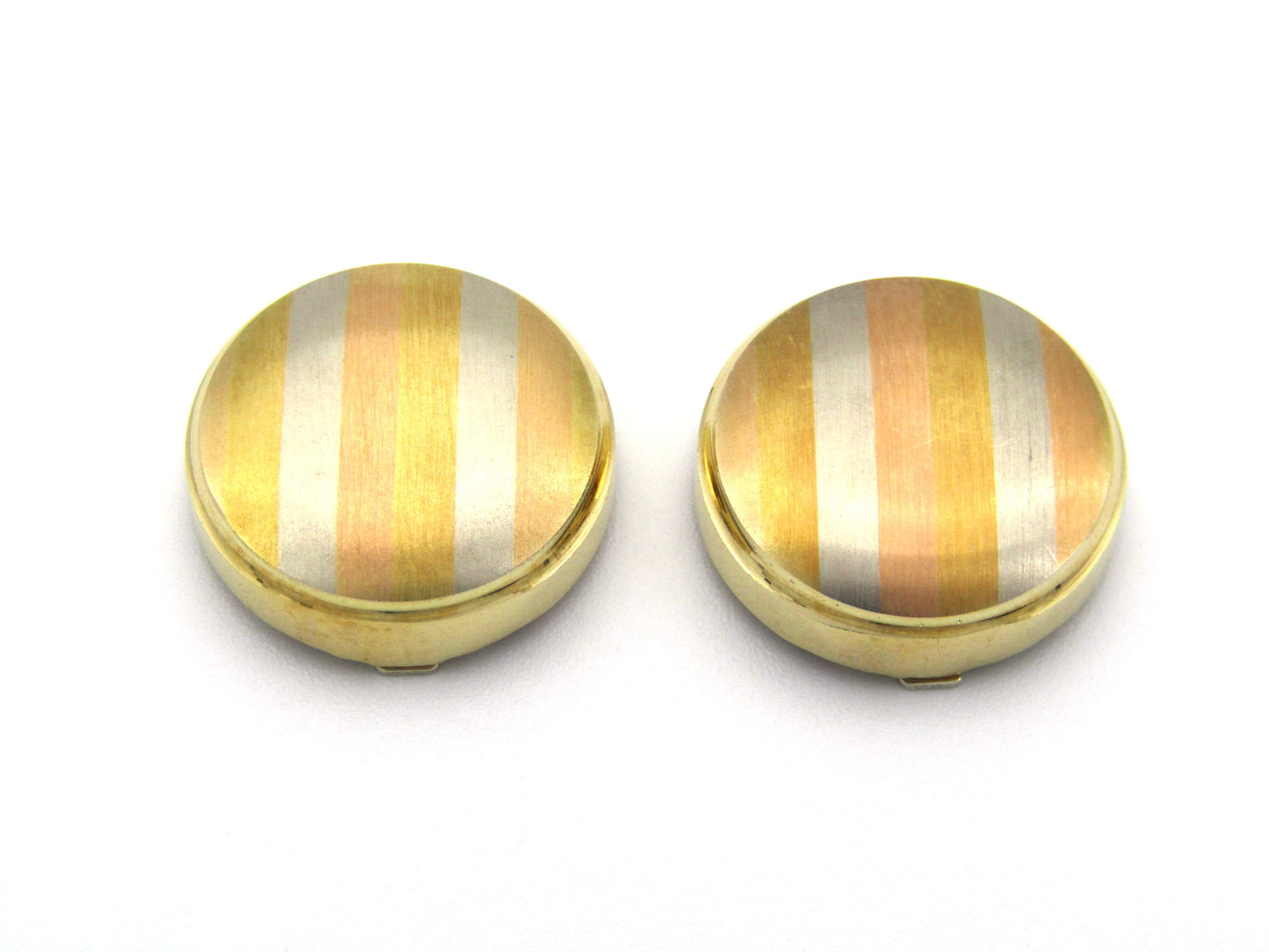 18K gold tri-colour gold button covers by UnoAerre, circa 1970's.