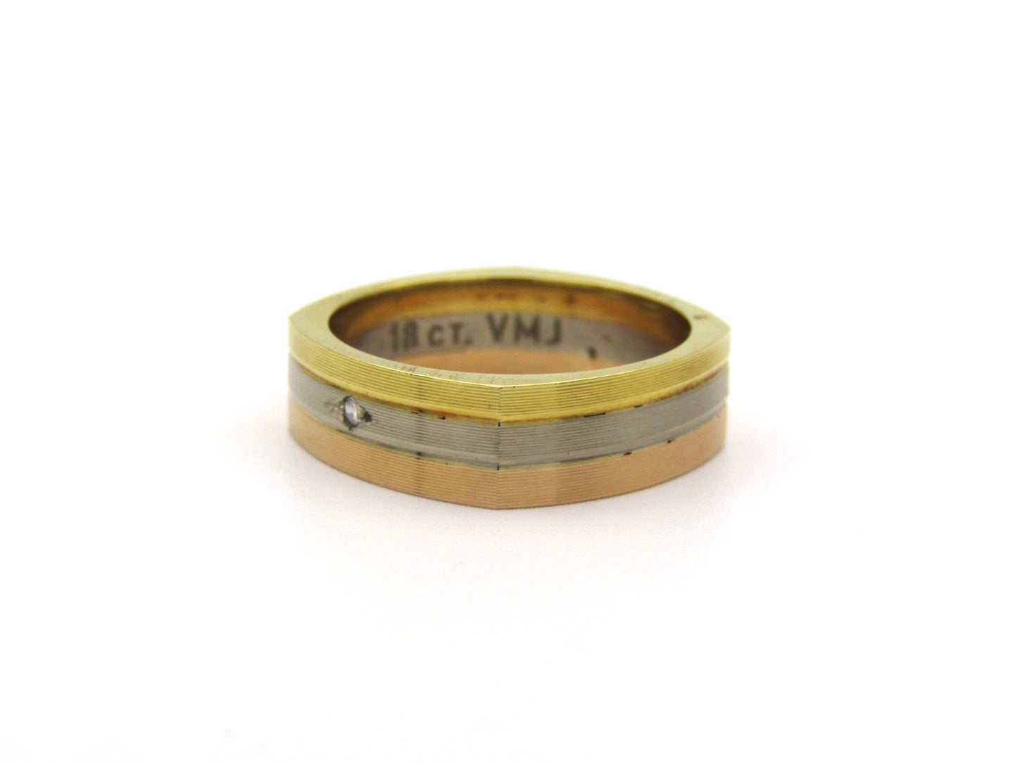 18K tri-colour gold diamond ring, circa 1970's.