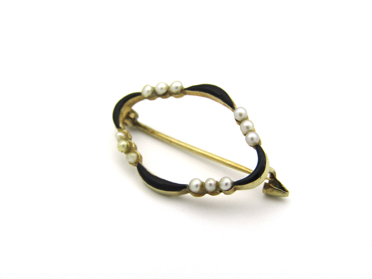 14K gold enamel and seed pearl Edwardian brooch, circa 1900's.