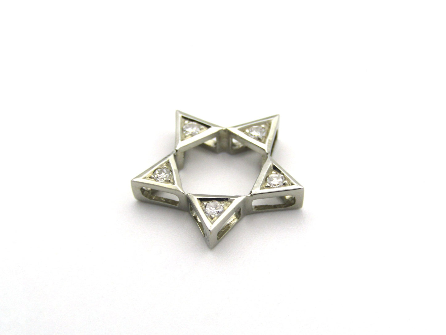18K gold diamond star pendant, circa 1940's.