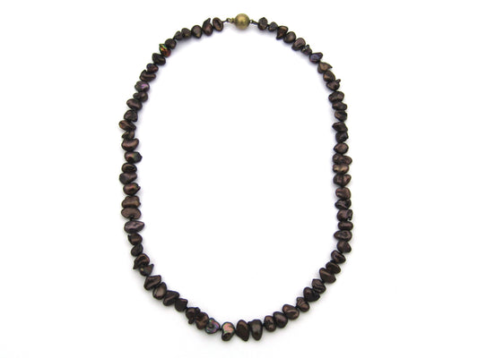 9K gold freshwater pearl necklace.