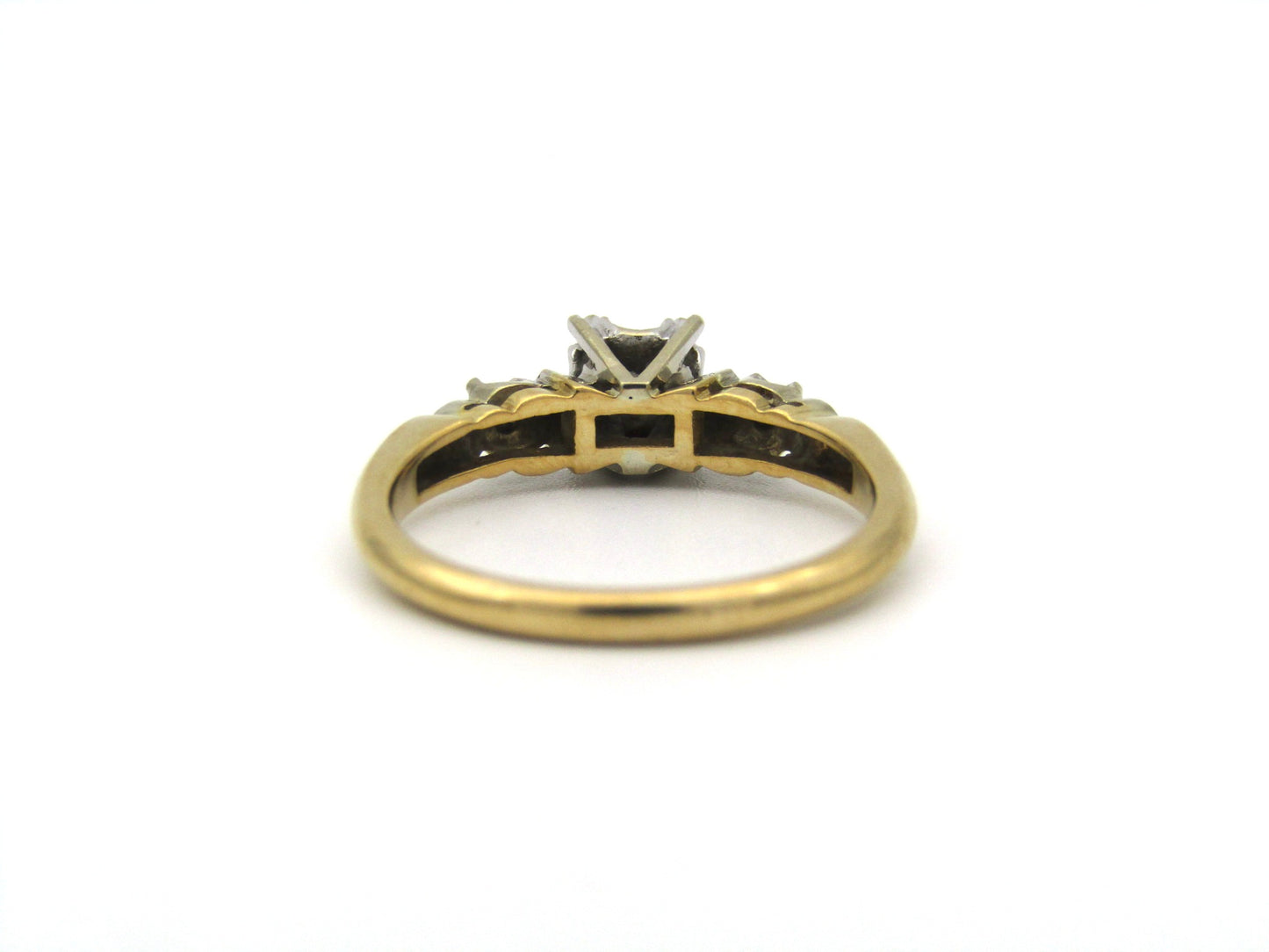 18K gold diamond ring, Birmingham, 1989.