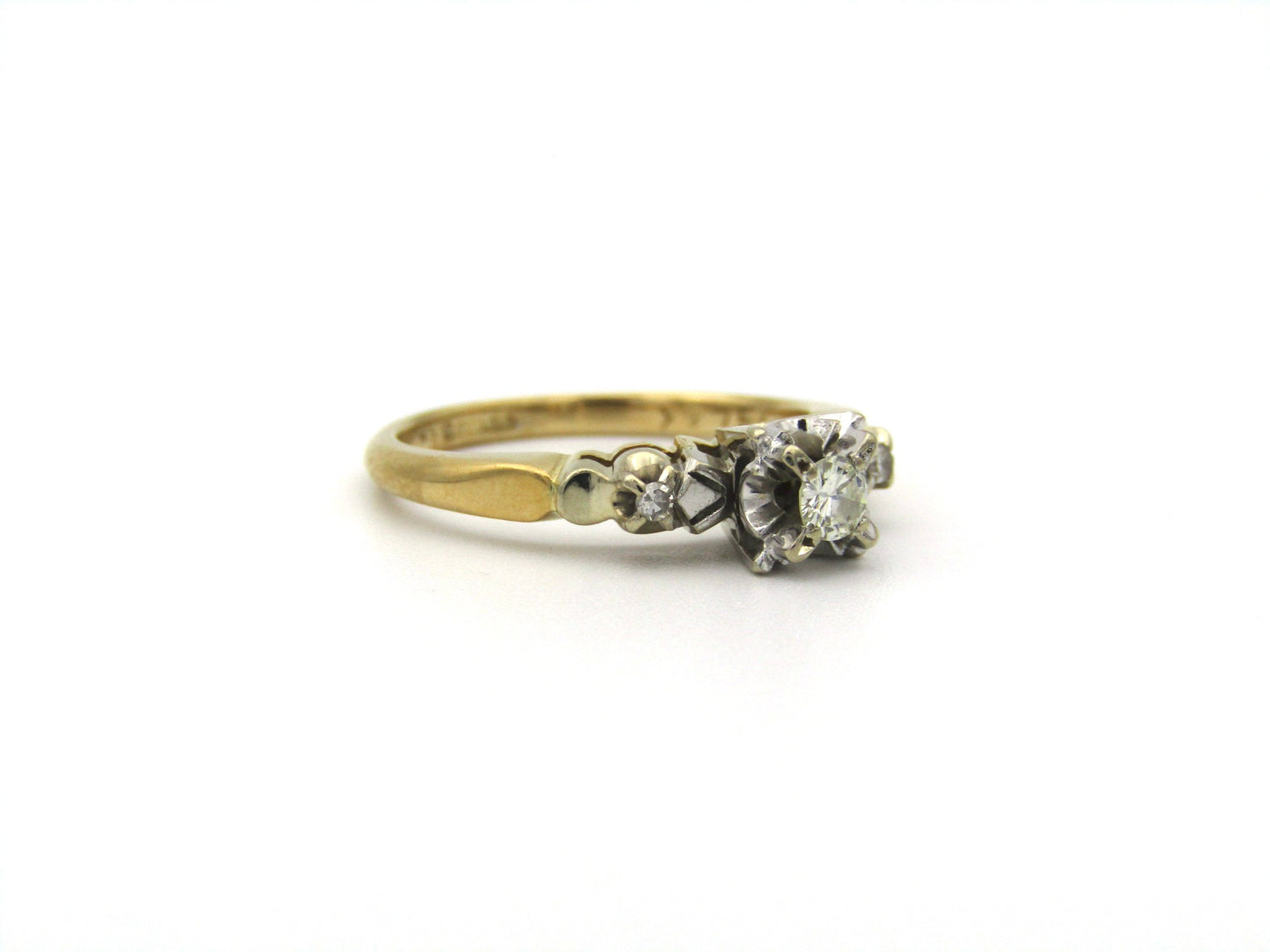 18K gold diamond ring, Birmingham, 1989.