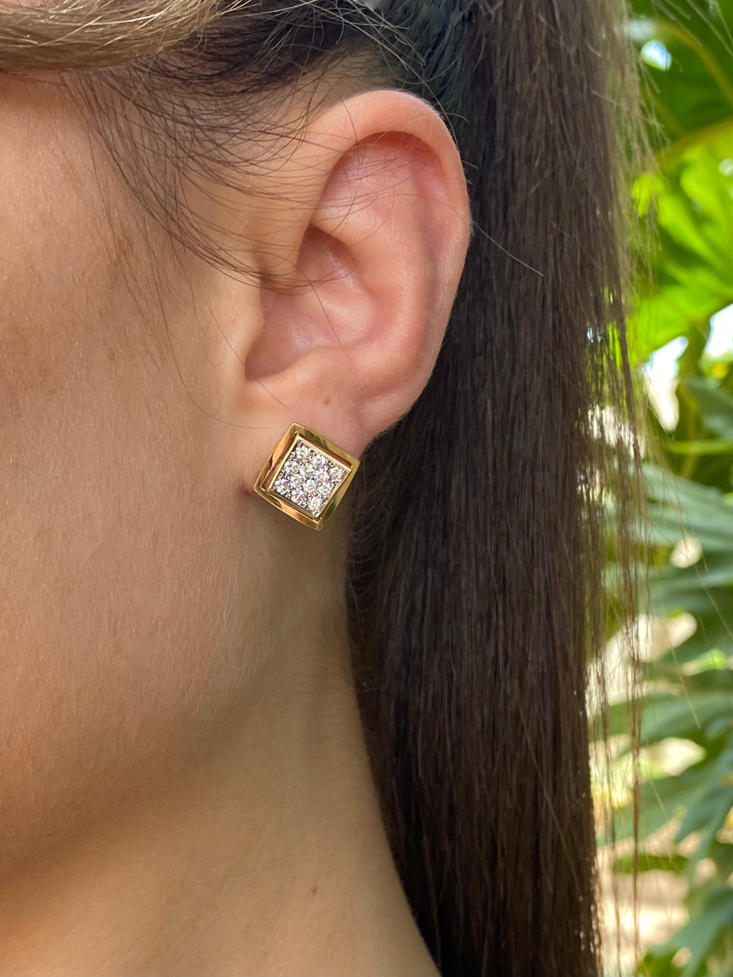 18K gold diamond earrings.