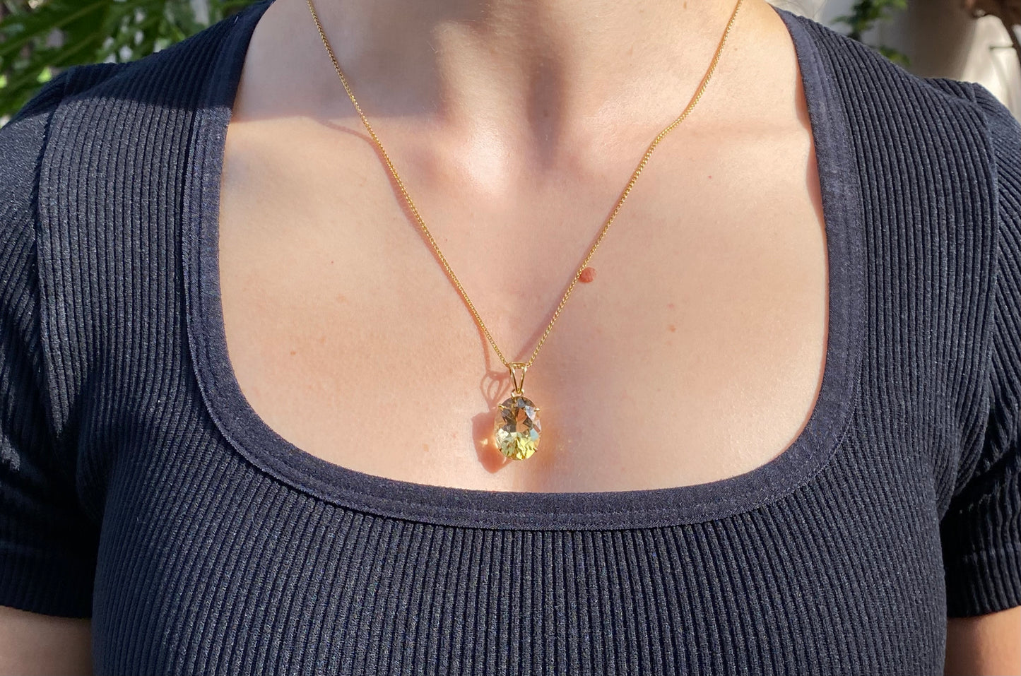 18K gold citrine pendant.