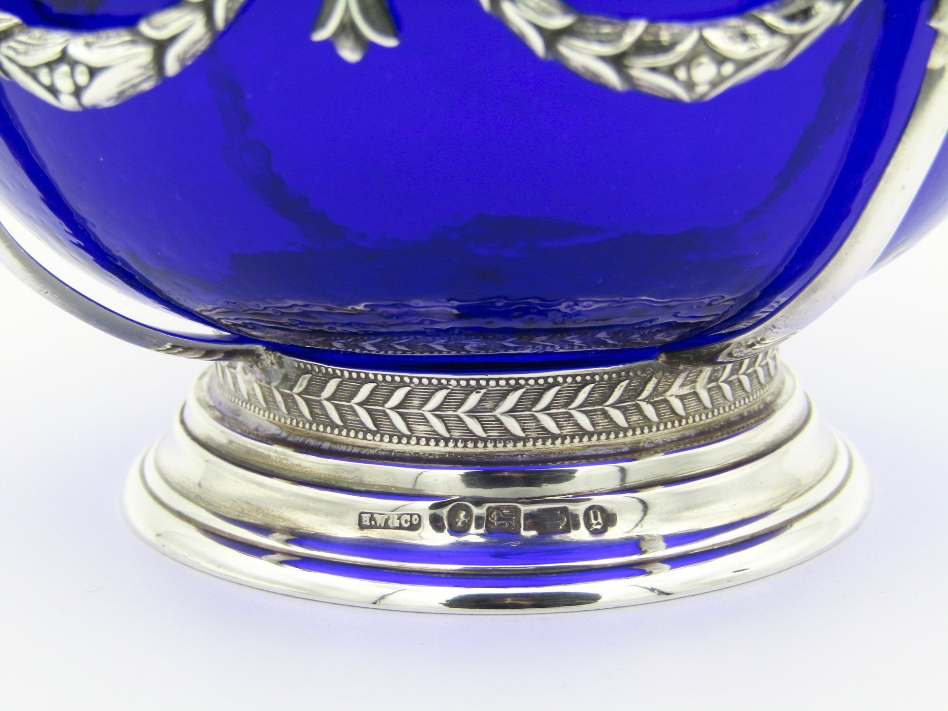 A Victorian silver sugar basket by Horace Woodward & Co., Birmingham, 1881.