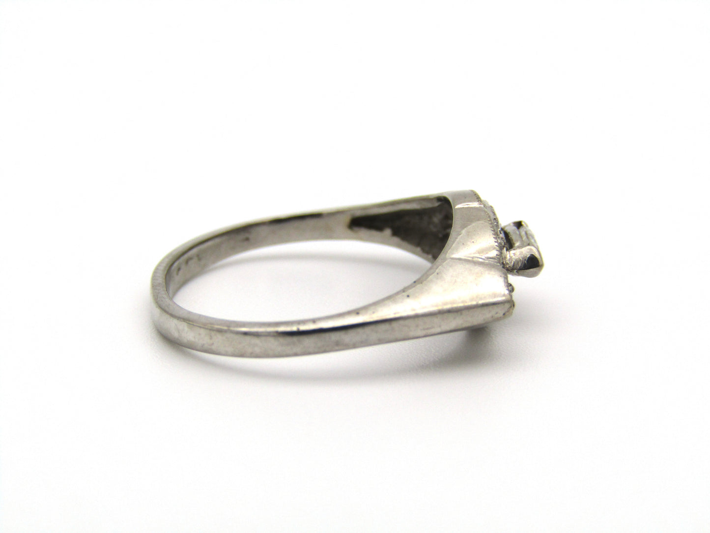 18kt gold diamond ring.