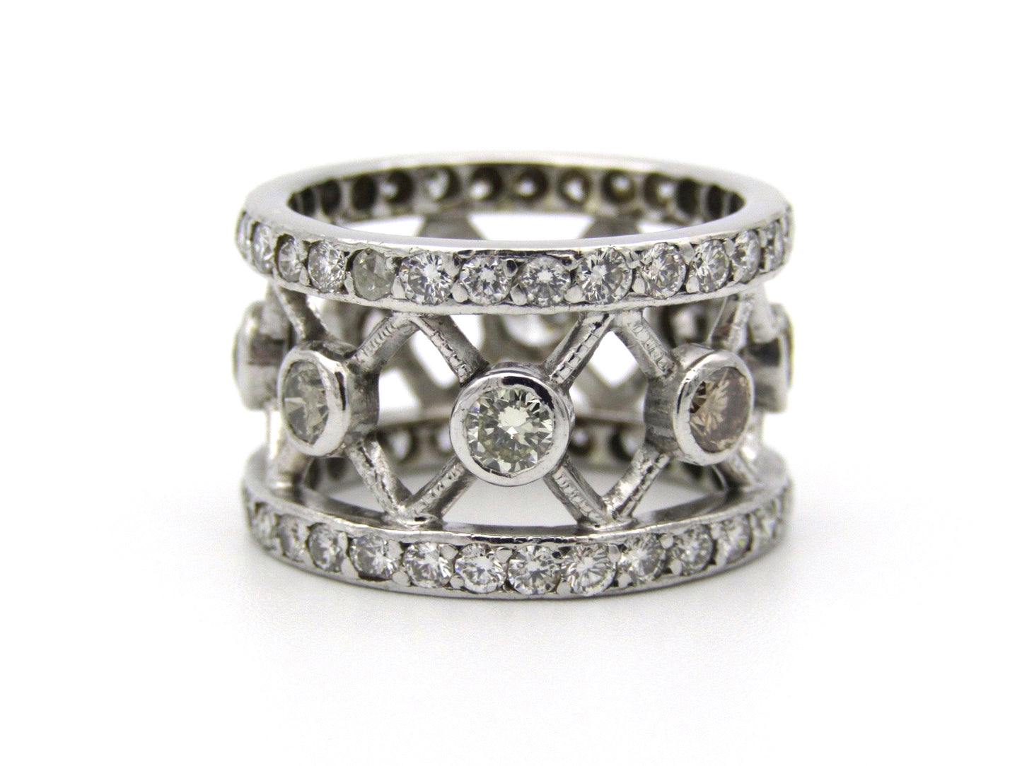 9kt gold fancy and colourless diamond ring.