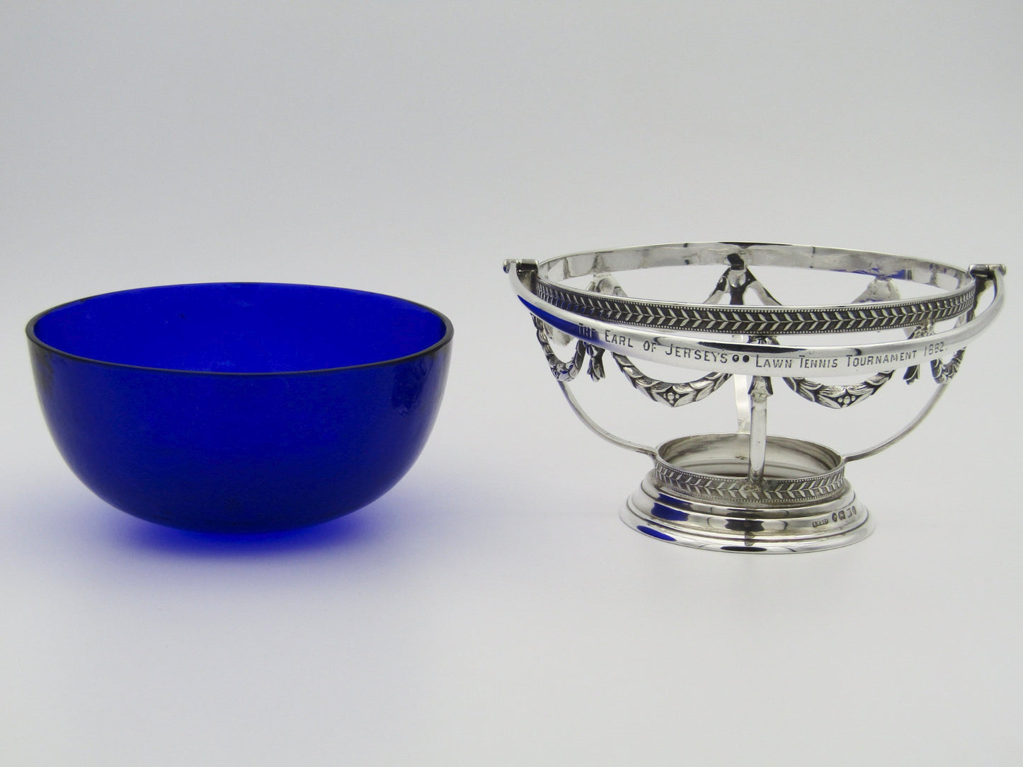 A Victorian silver sugar basket by Horace Woodward & Co., Birmingham, 1881.