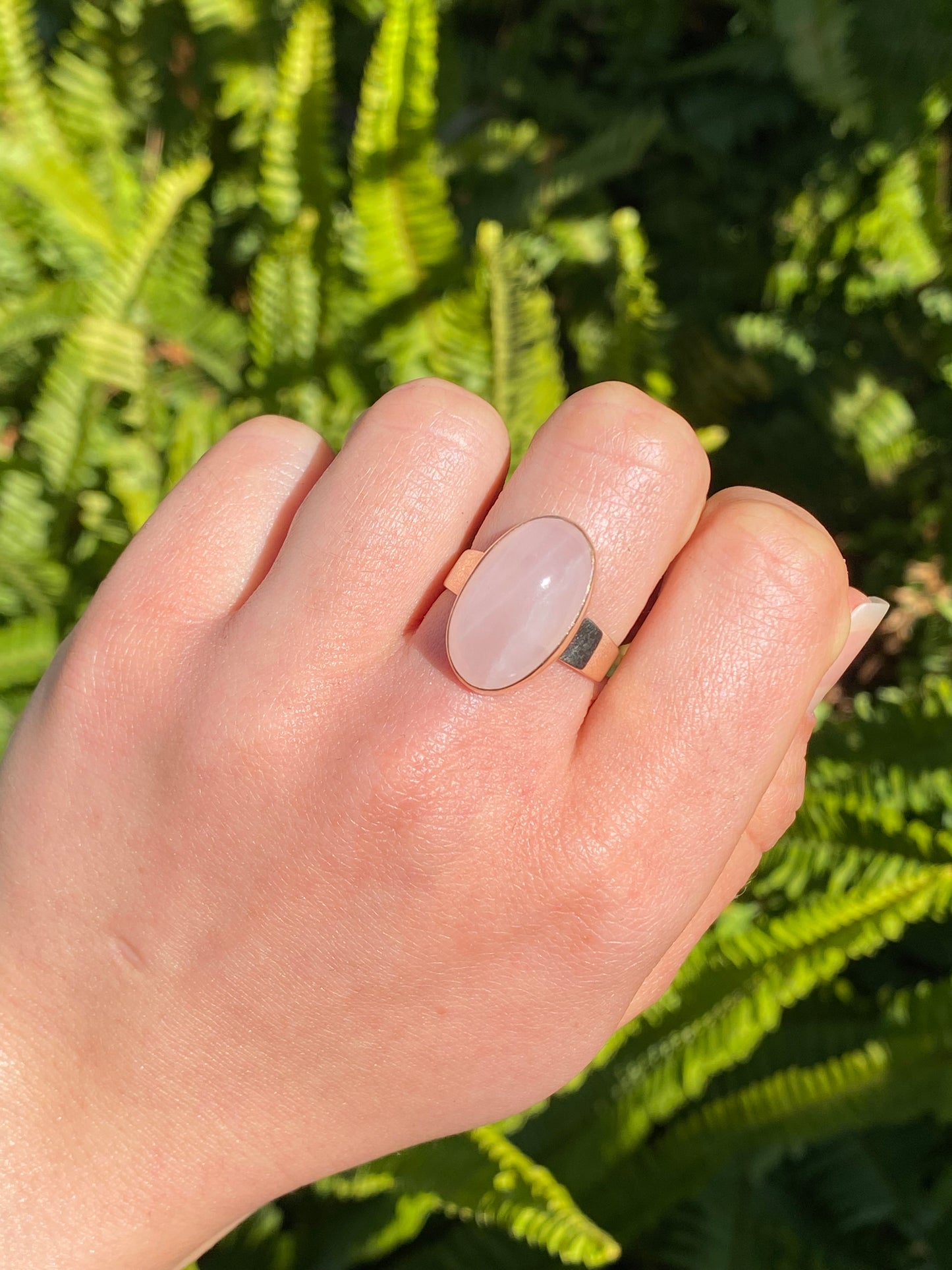9K gold rose quartz ring, circa 1960's.