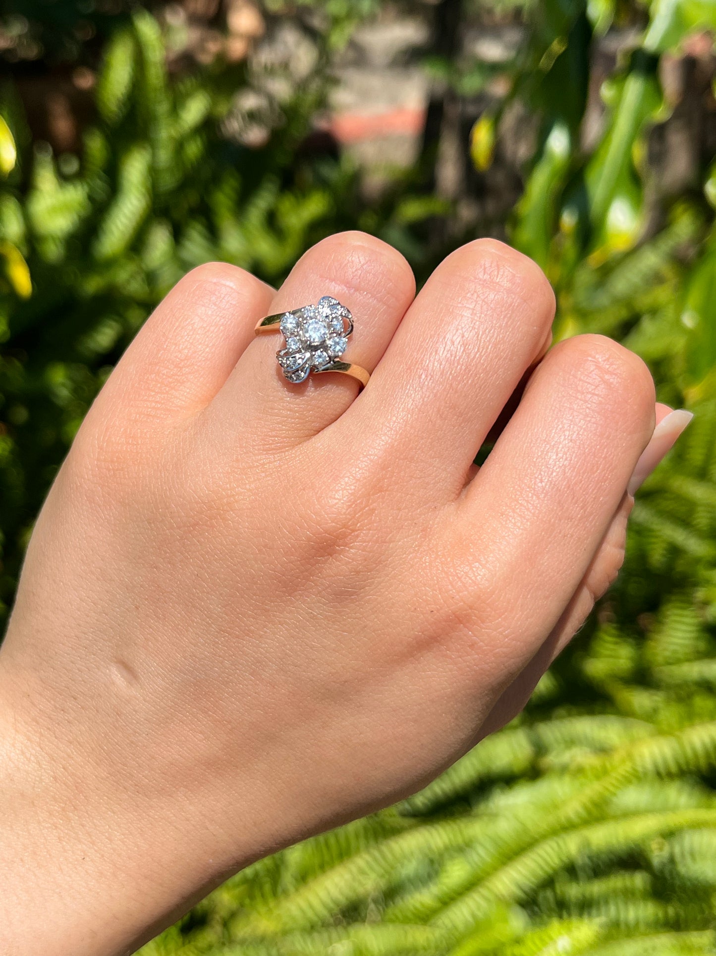 18K gold Retro diamond ring, circa 1940's.