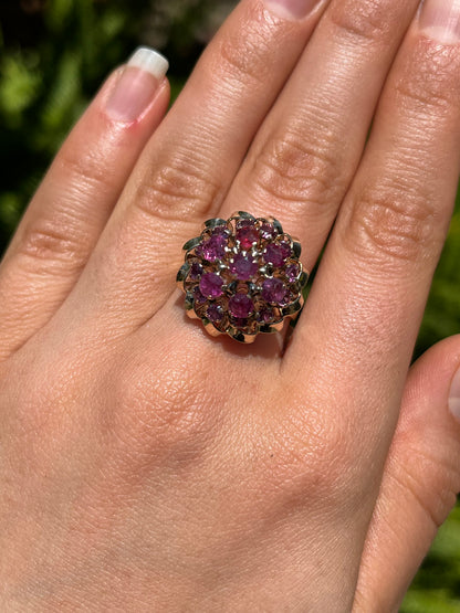 9K gold Vintage ruby ring, circa 1970's.