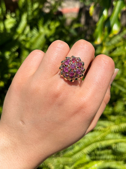 9K gold Vintage ruby ring, circa 1970's.