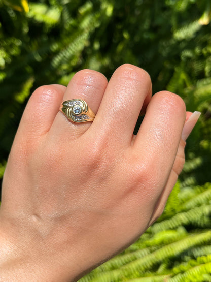 18K gold Vintage diamond ring, circa 1970's.