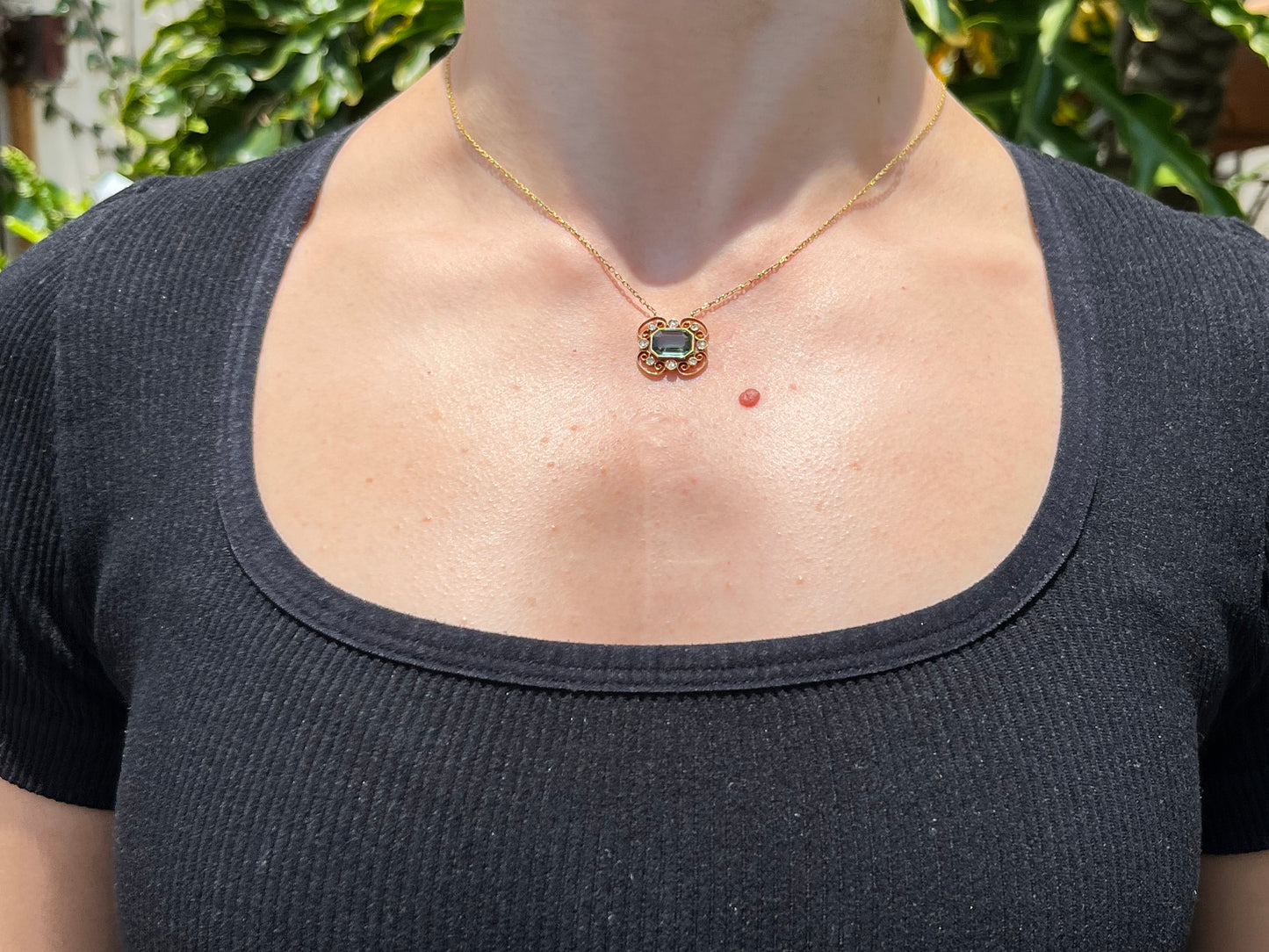 18K gold Edwardian tourmaline and diamond necklace, circa 1900.