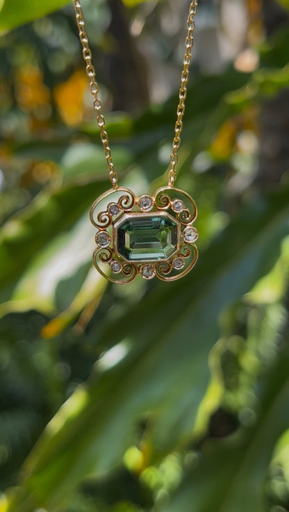 18K gold Edwardian tourmaline and diamond necklace, circa 1900.