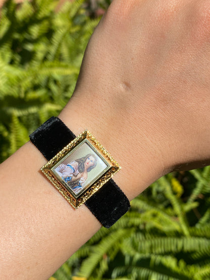18K gold handpainted miniature necklace or bracelet of Varvara Rimskaya-Korsakova, circa 1980's.