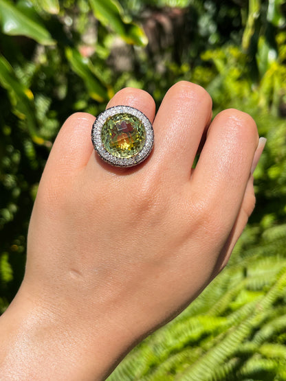 18K gold citrine and diamond cocktail ring.