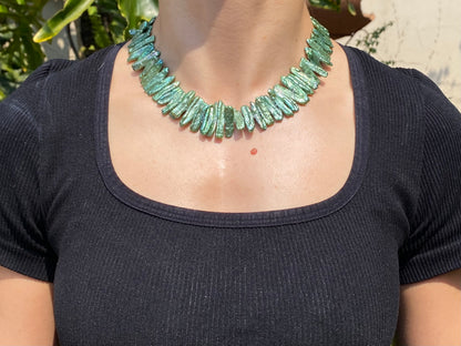 9K gold freshwater pearl necklace.