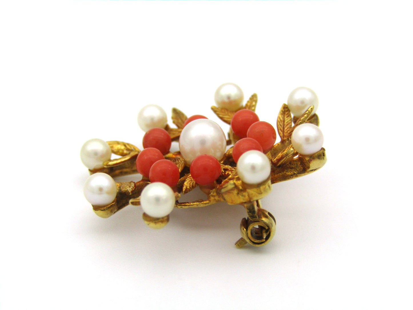 9K gold pearl and coral brooch, London 1964, by H&T.