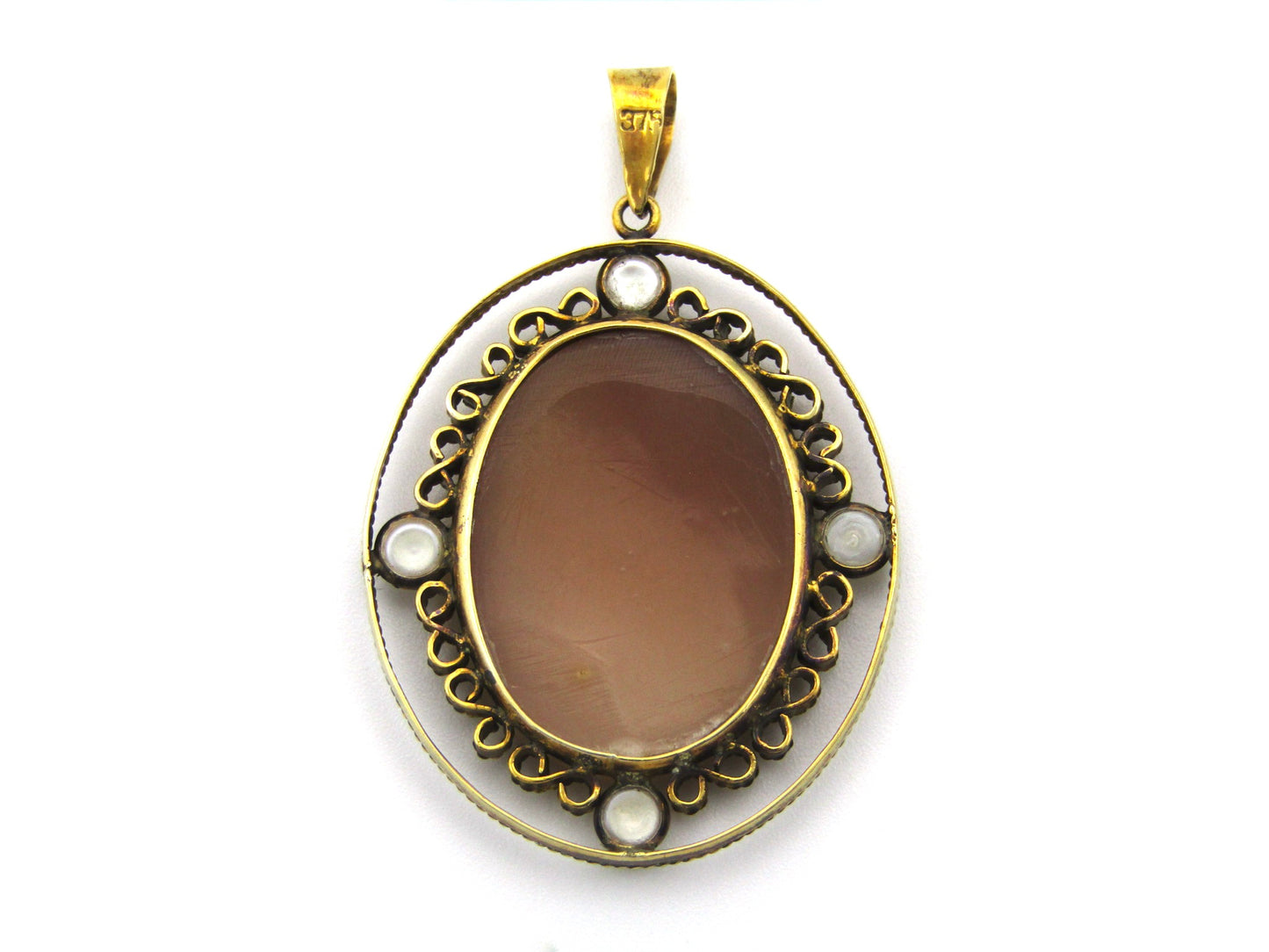 9K gold conch shell cameo and cultured akoya pearl pendant.