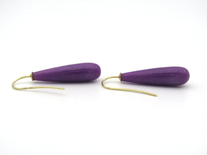 14K gold lavender jade hanging earrings.