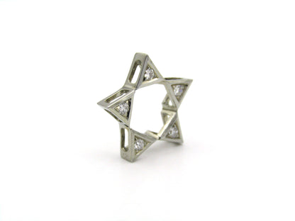 18K gold diamond star pendant, circa 1940's.