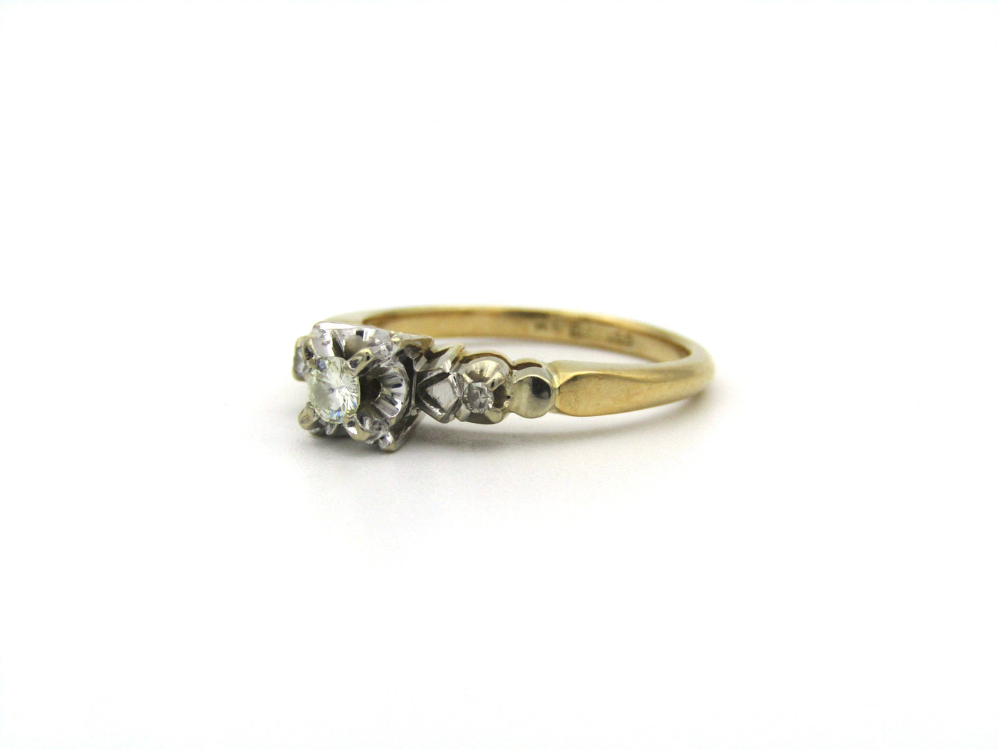 18K gold diamond ring, Birmingham, 1989.