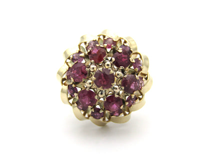 9K gold Vintage ruby ring, circa 1970's.