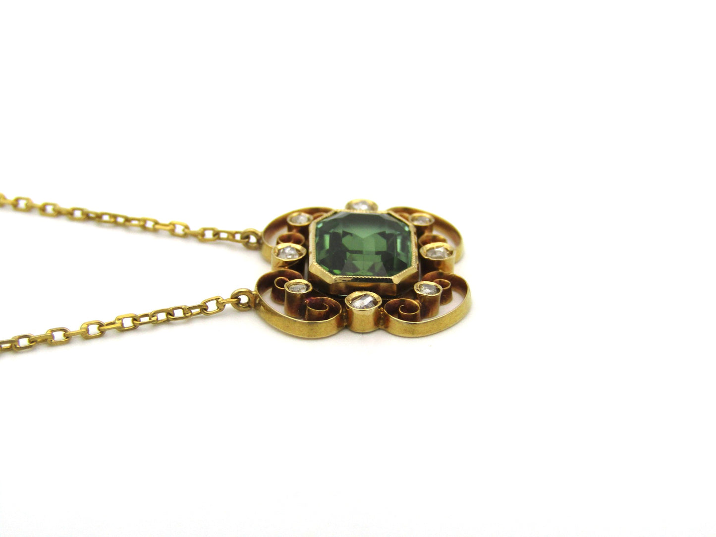 18K gold Edwardian tourmaline and diamond necklace, circa 1900.