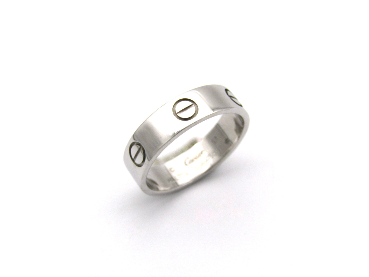 18K gold Classic Cartier LOVE ring.