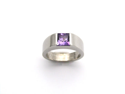 18K gold Vintage Cartier amethyst ring, 1999.