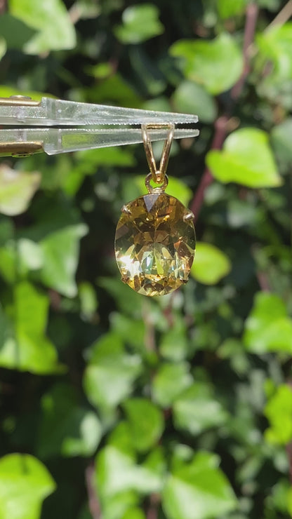 18K gold citrine pendant.