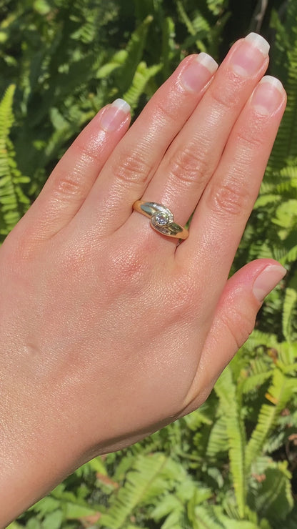 18K gold diamond ring, circa 1970's.