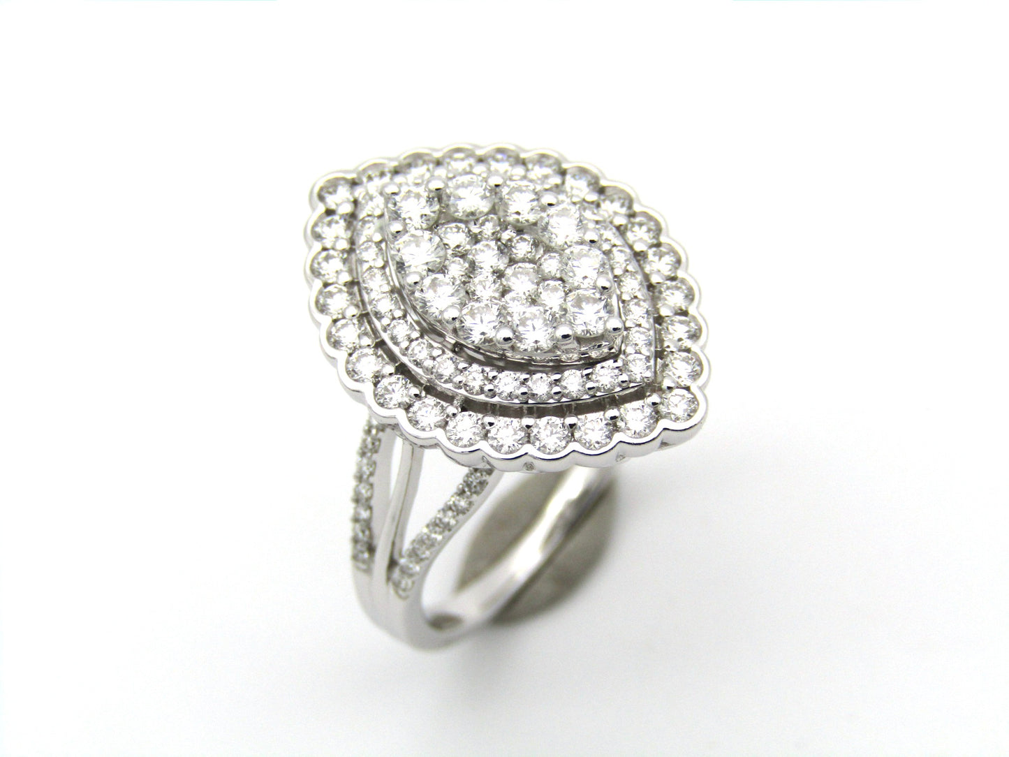 18K gold diamond cluster ring.