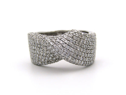 18K white gold diamond twist ring.