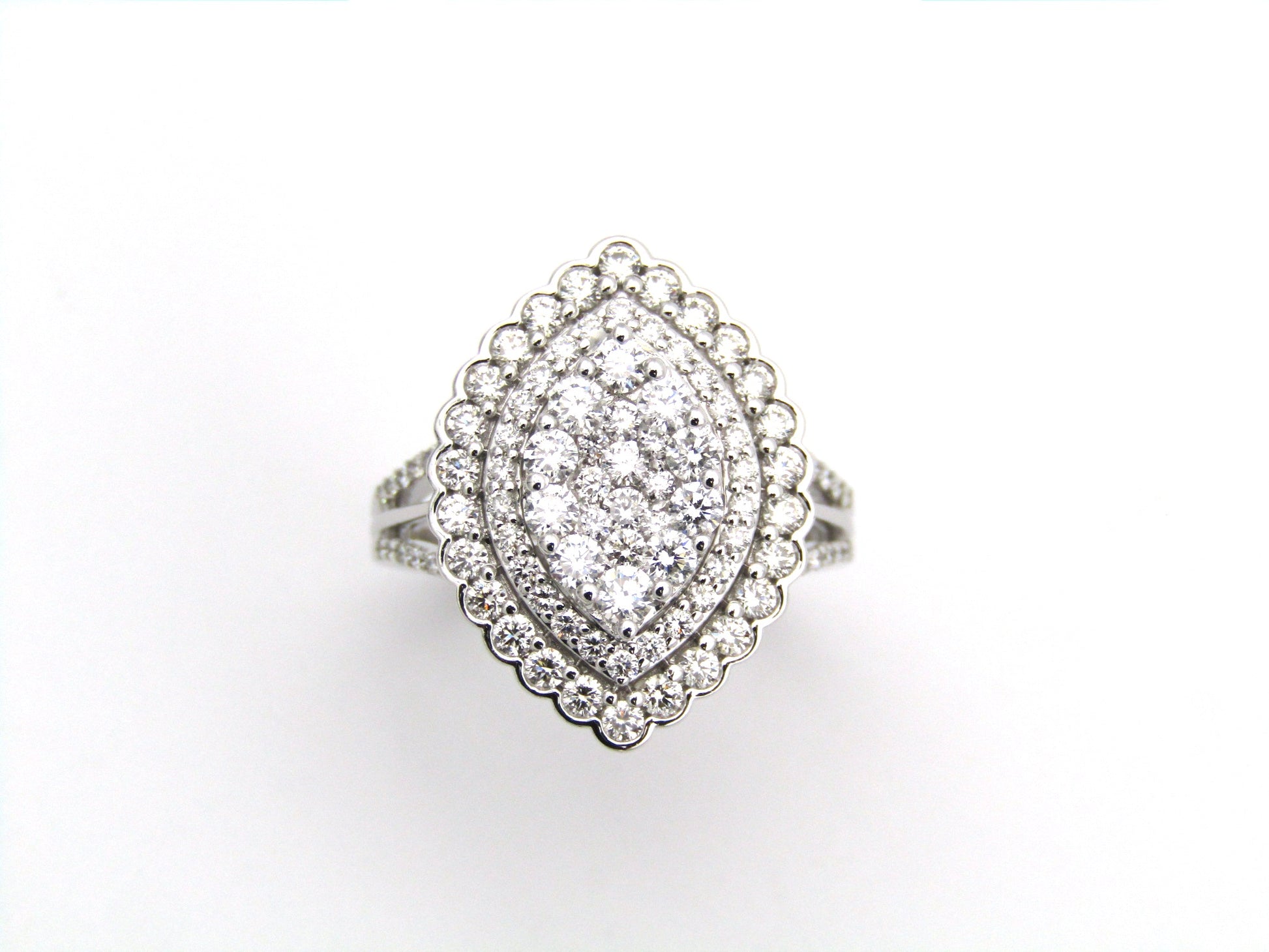 18K gold diamond cluster ring.