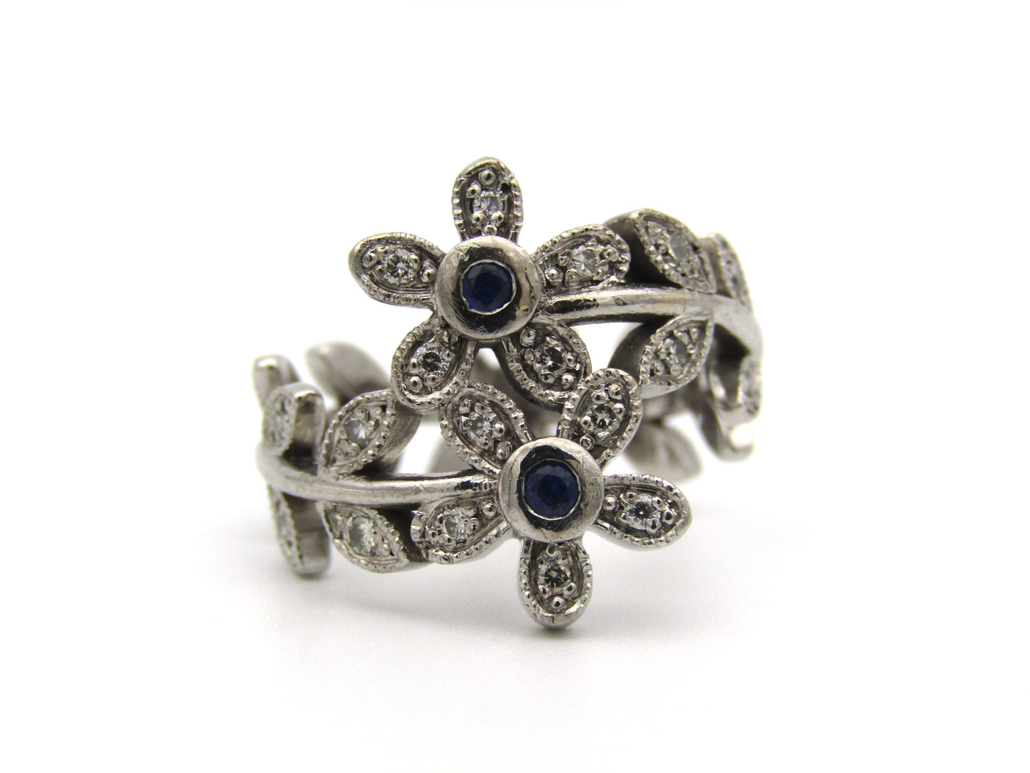 18K gold sapphire and diamond ring.