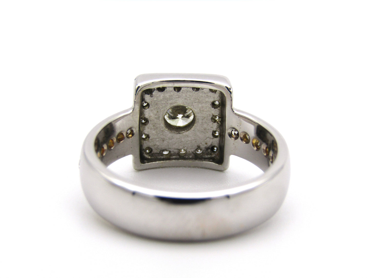 18kt gold diamond ring.