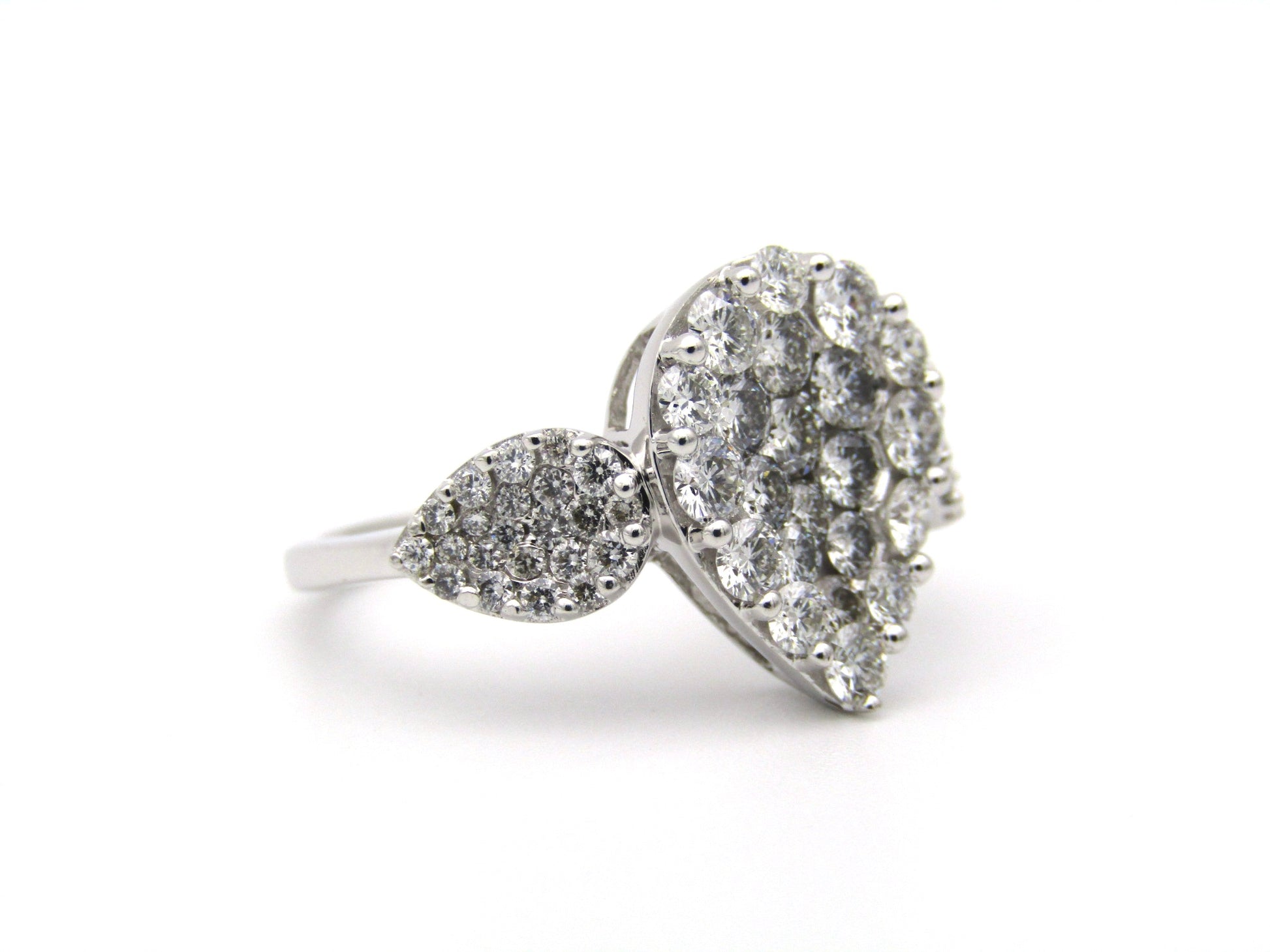 18K gold diamond cluster ring.