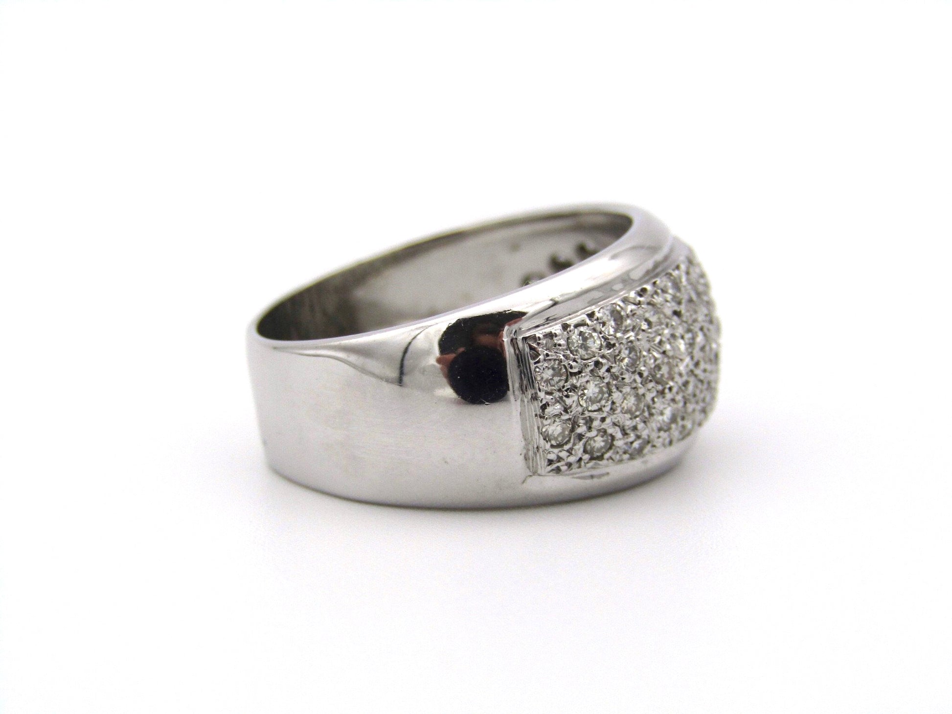 18kt gold diamond ring.