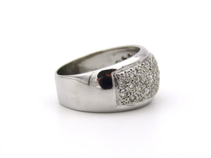 18kt gold diamond ring.