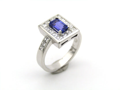 18K gold tanzanite and diamond ring.