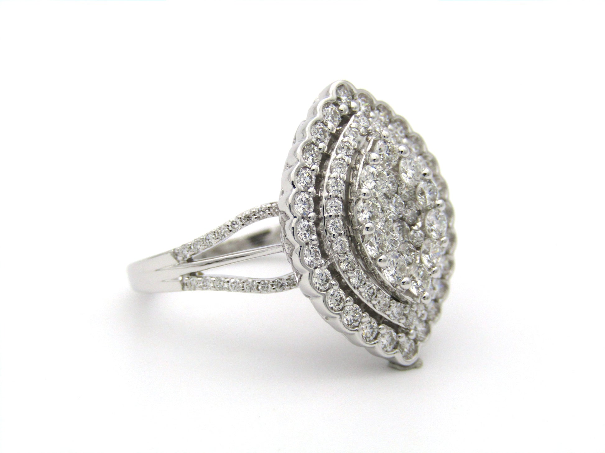 18K gold diamond cluster ring.